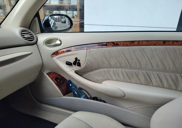 Mercedes-Benz CLK cena 38000 przebieg: 146000, rok produkcji 2004 z Warszawa małe 352